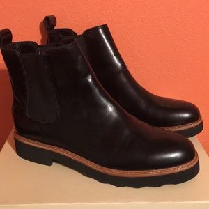 Coach Elijah Size 7.5B